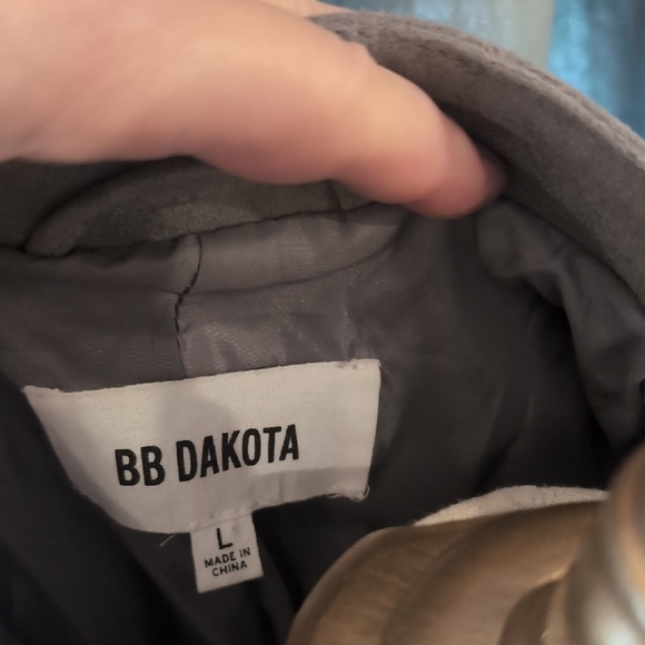 BB Dakota Gray Moto Jacket with Suede Texture and Fitted Silhouette - Picture 2 of 7